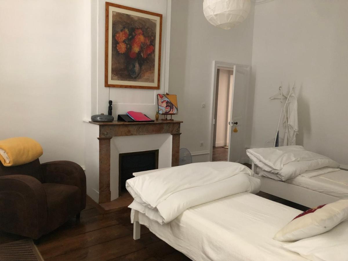 Beautifully Renovated Rooms On Place New York Angouleme Exterior photo